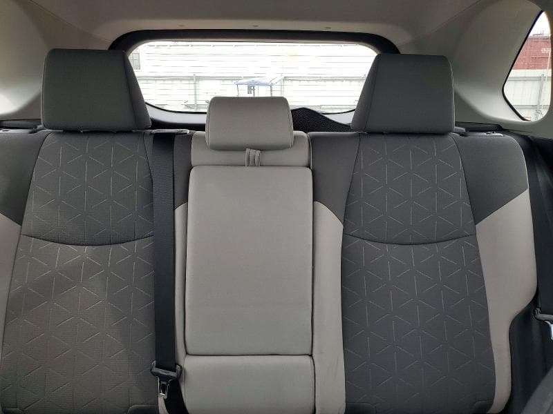 2019 TOYOTA RAV4 XLE 10