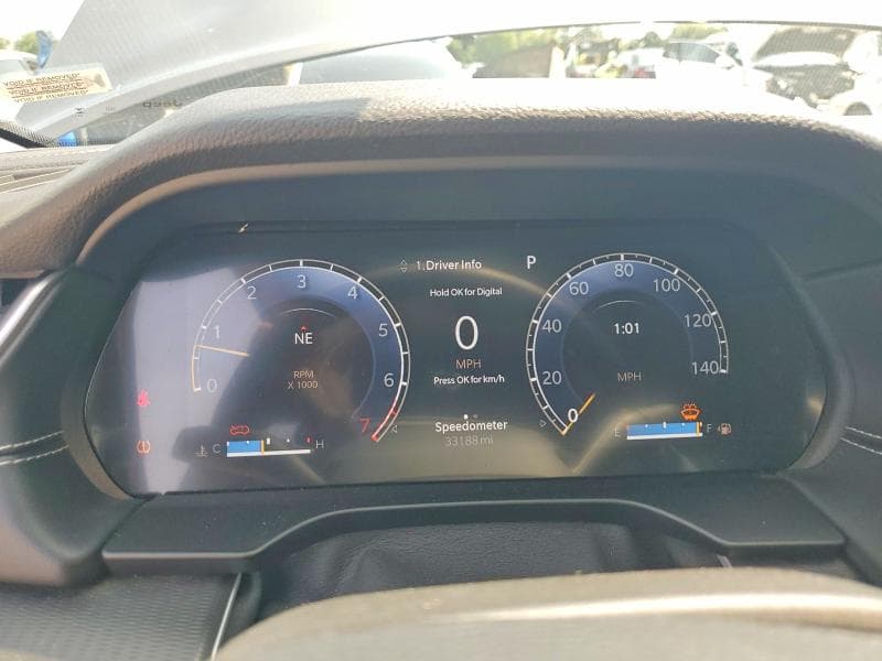 2024 JEEP GRAND CHEROKEE LAREDO 9