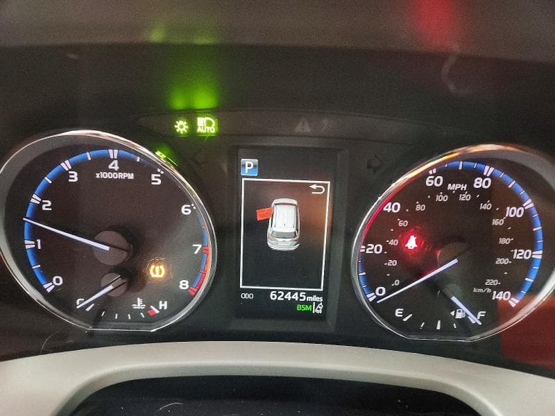 2017 TOYOTA RAV4 LIMITED 9