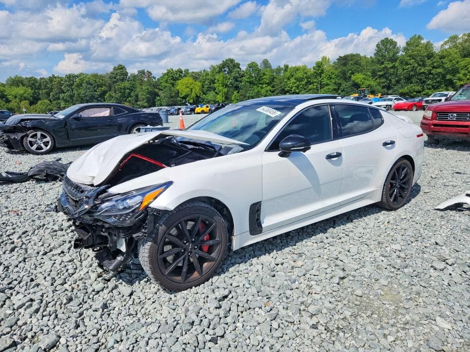 2022 KIA STINGER GT2 - 1