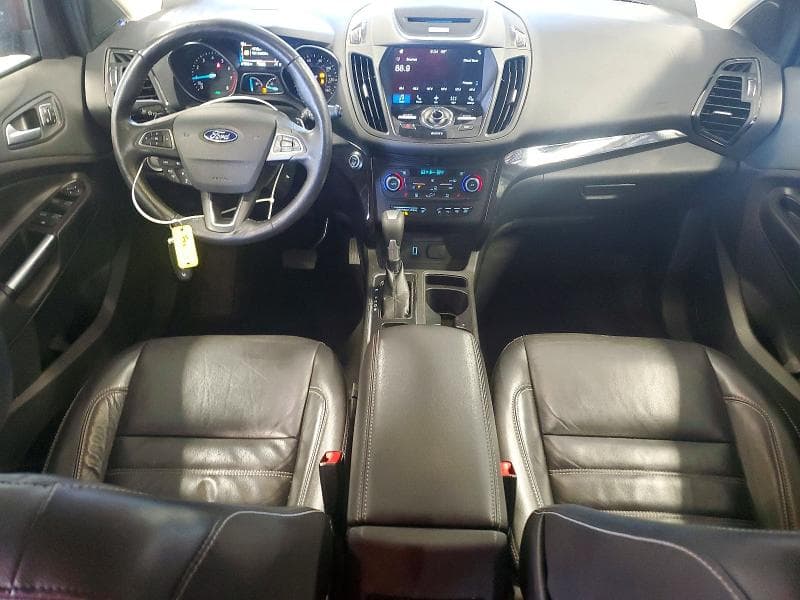 2017 FORD ESCAPE TITANIUM 8