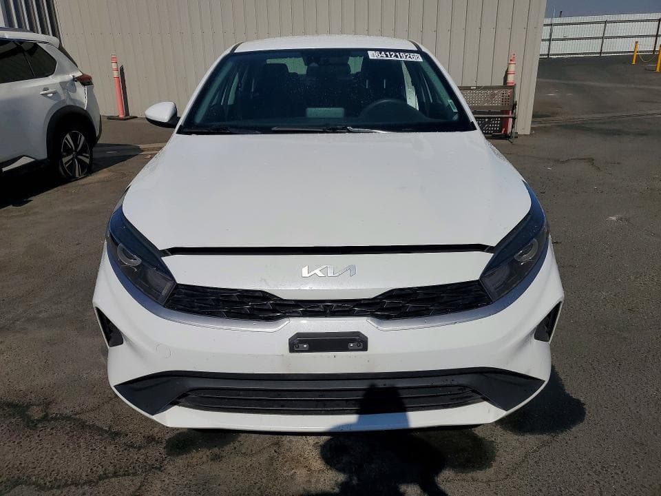 2023 KIA FORTE LXS 5