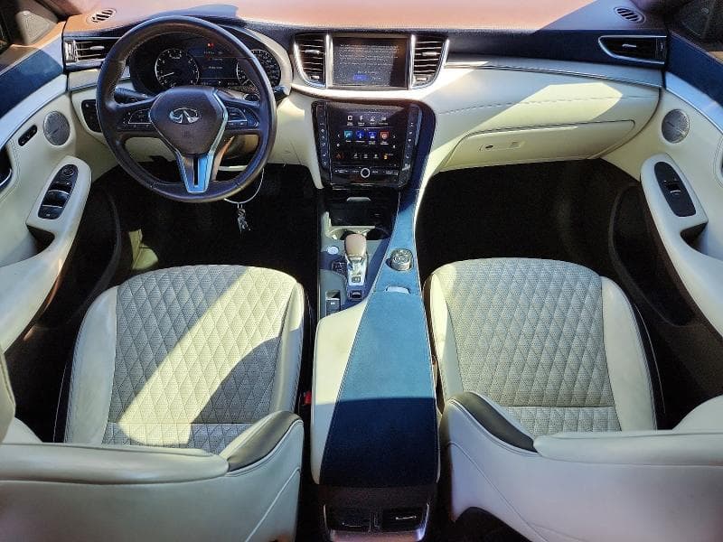 2019 INFINITI QX50 ESSENTIAL 8