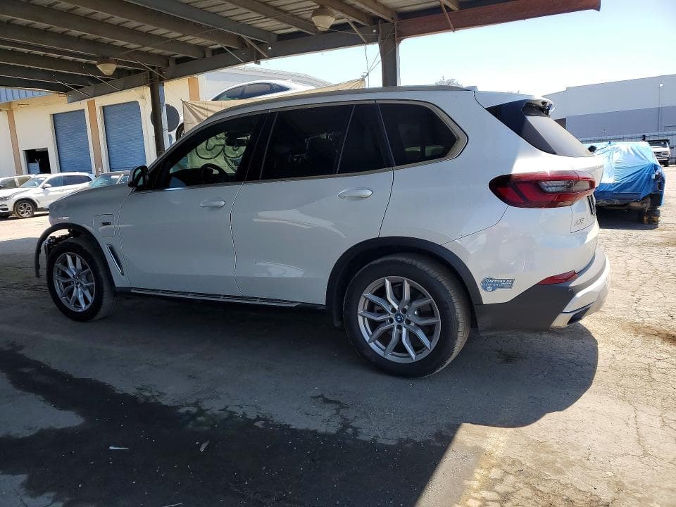 2022 BMW X5 XDRIVE45E 2