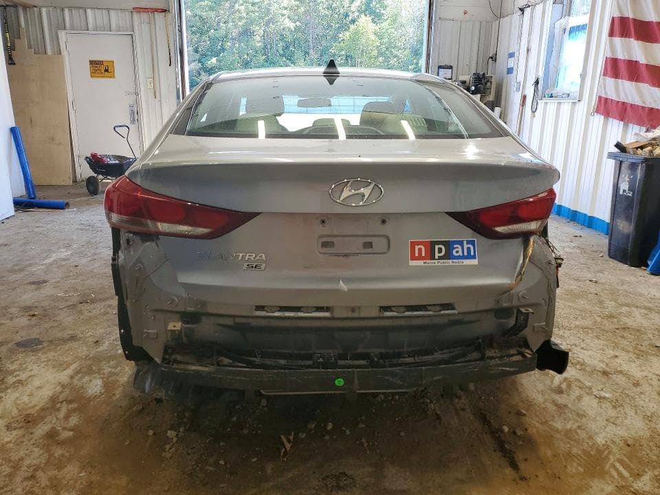 2017 HYUNDAI ELANTRA SE 6