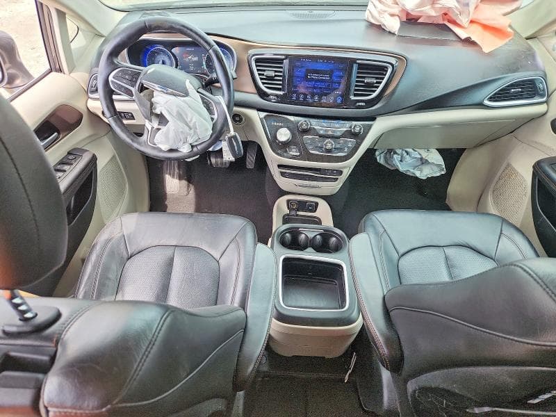 2017 CHRYSLER PACIFICA TOURING L PLUS 8