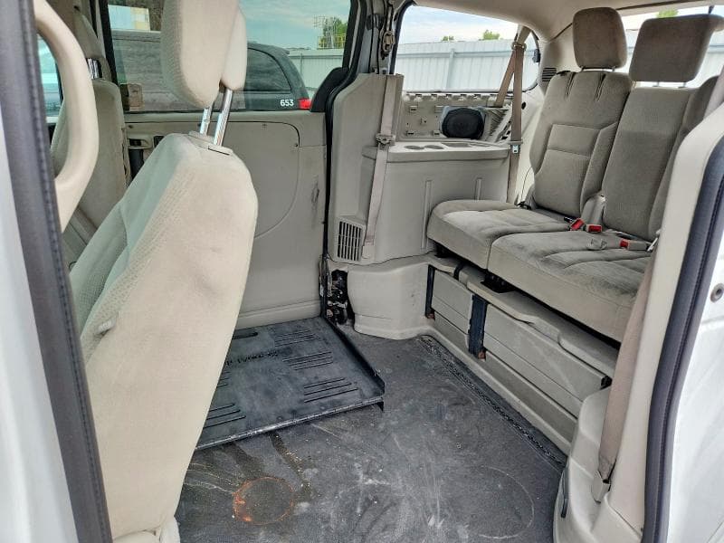 2017 DODGE GRAND CARAVAN SE 11