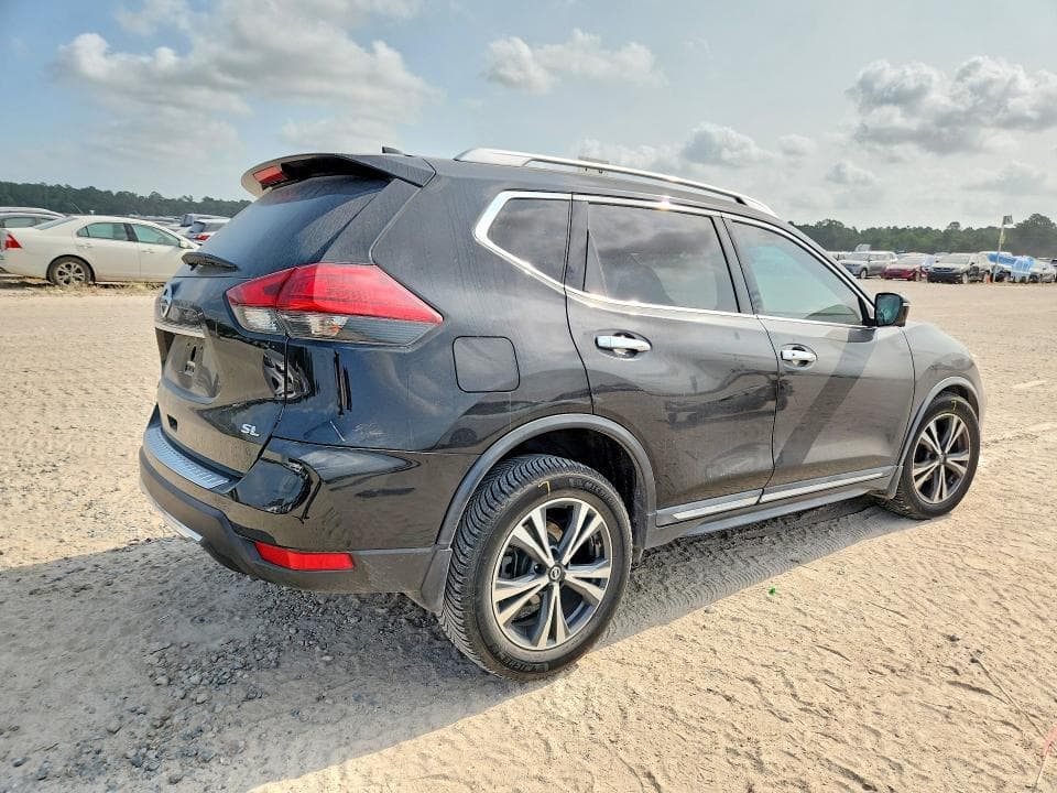 2017 NISSAN ROGUE SL 3