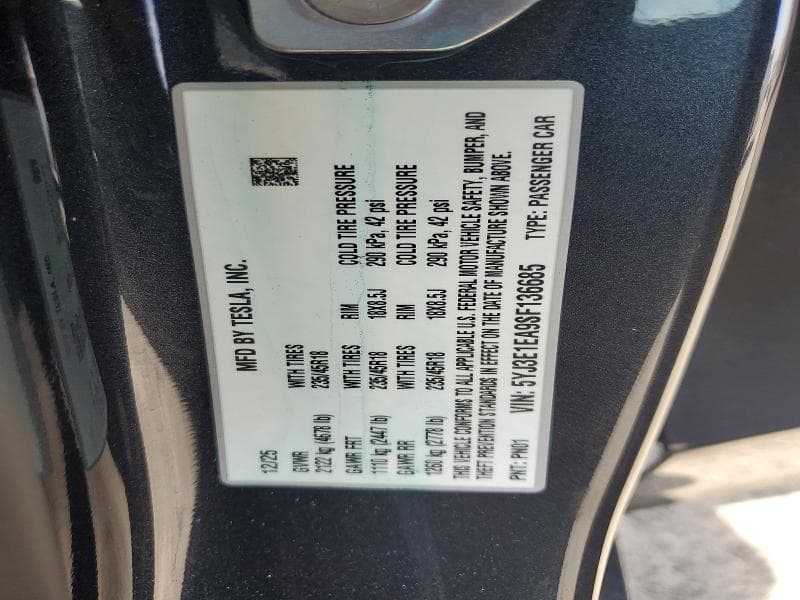 2025 TESLA MODEL 3 12