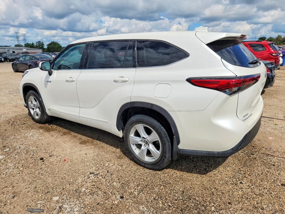 2021 TOYOTA HIGHLANDER HYBRID LE 2