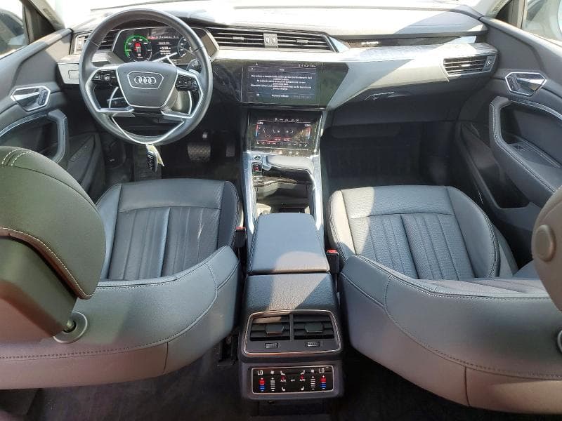 2024 AUDI Q8 E-TRON PREMIUM PLUS 8