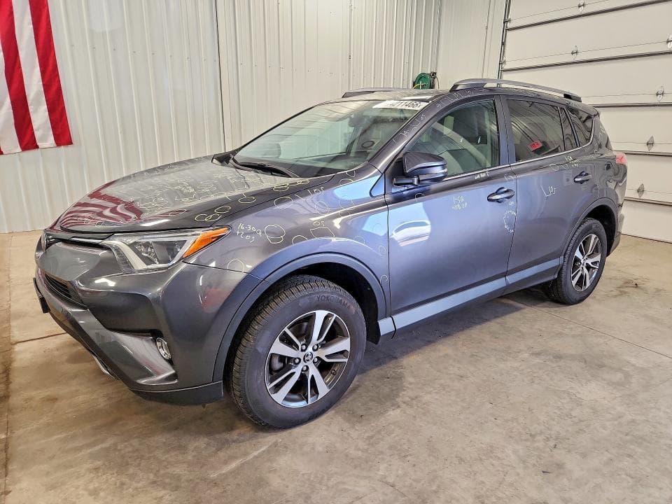 2018 TOYOTA RAV4 XLE - 1