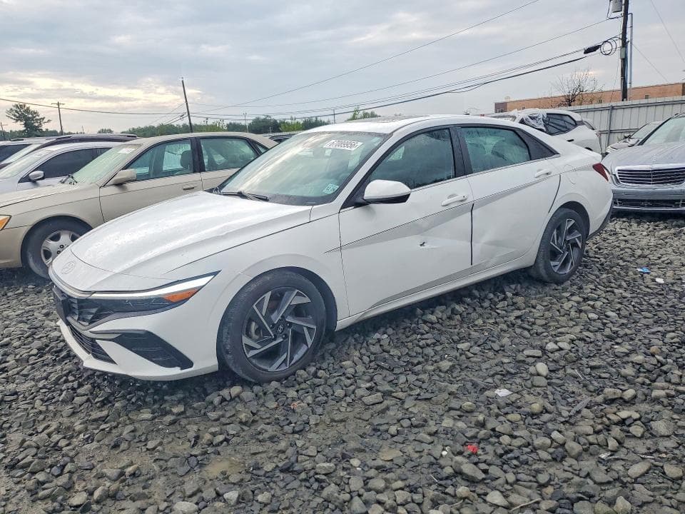 2024 HYUNDAI ELANTRA SEL - 1