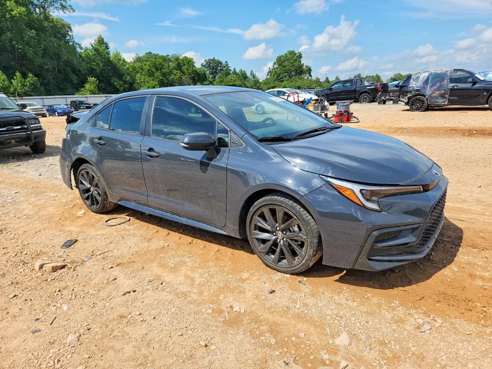 2024 TOYOTA COROLLA SE 4