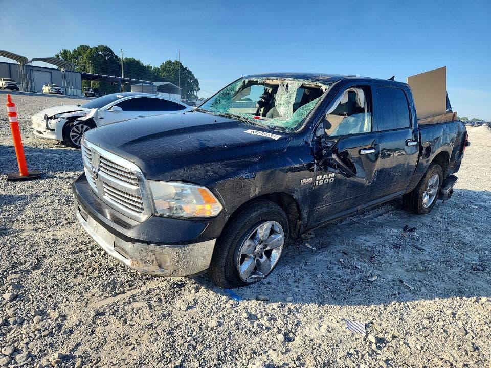 2017 RAM 1500 SLT - 1