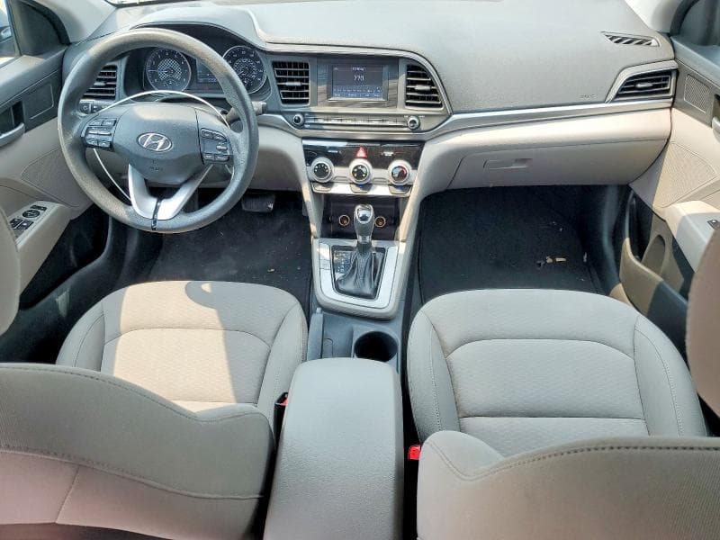 2019 HYUNDAI ELANTRA SE 8