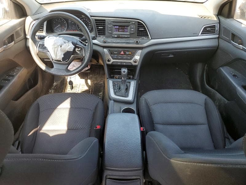 2018 HYUNDAI ELANTRA SE 8