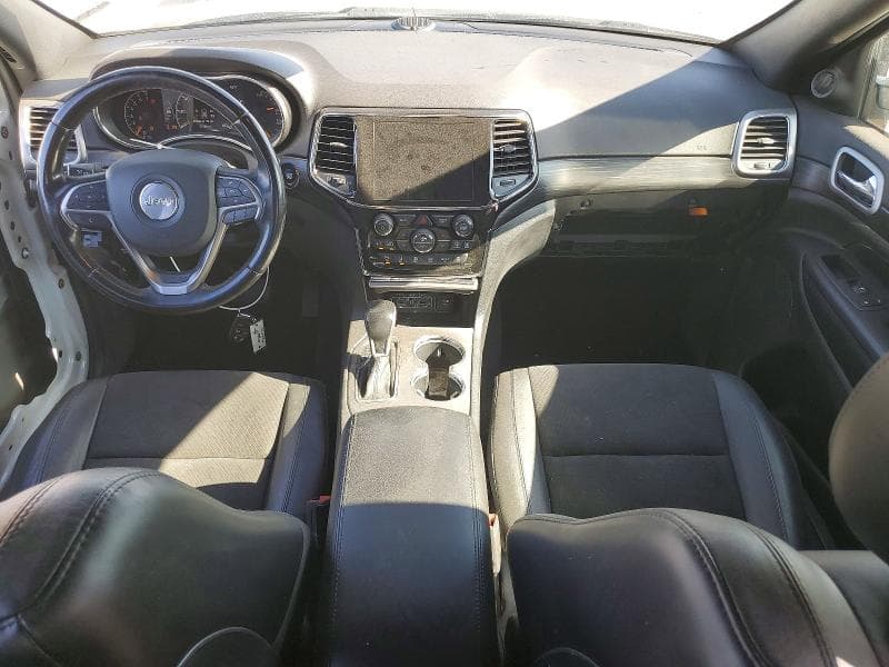 2020 JEEP GRAND CHEROKEE LAREDO 8