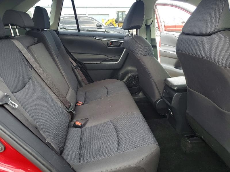 2019 TOYOTA RAV4 LE 11