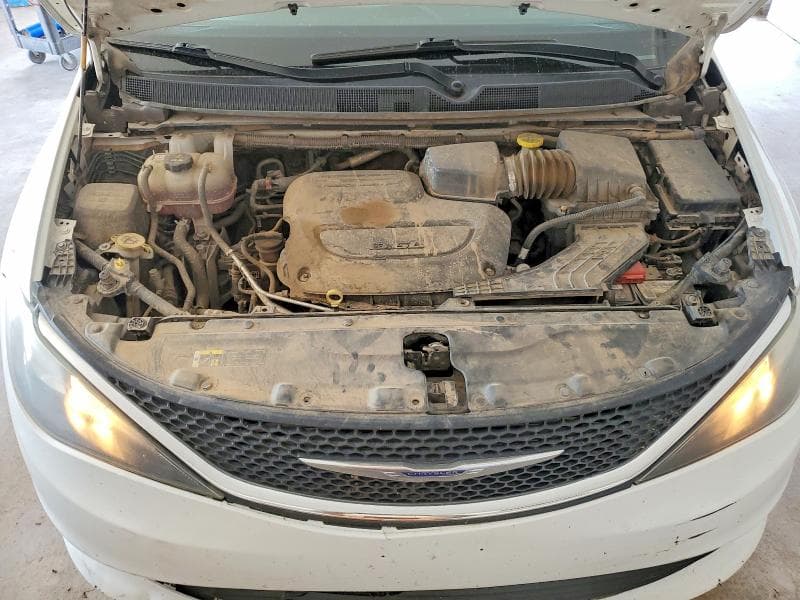 2020 CHRYSLER VOYAGER LXI 12
