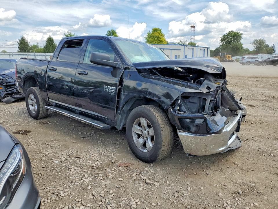 2021 RAM 1500 CLASSIC SLT 4