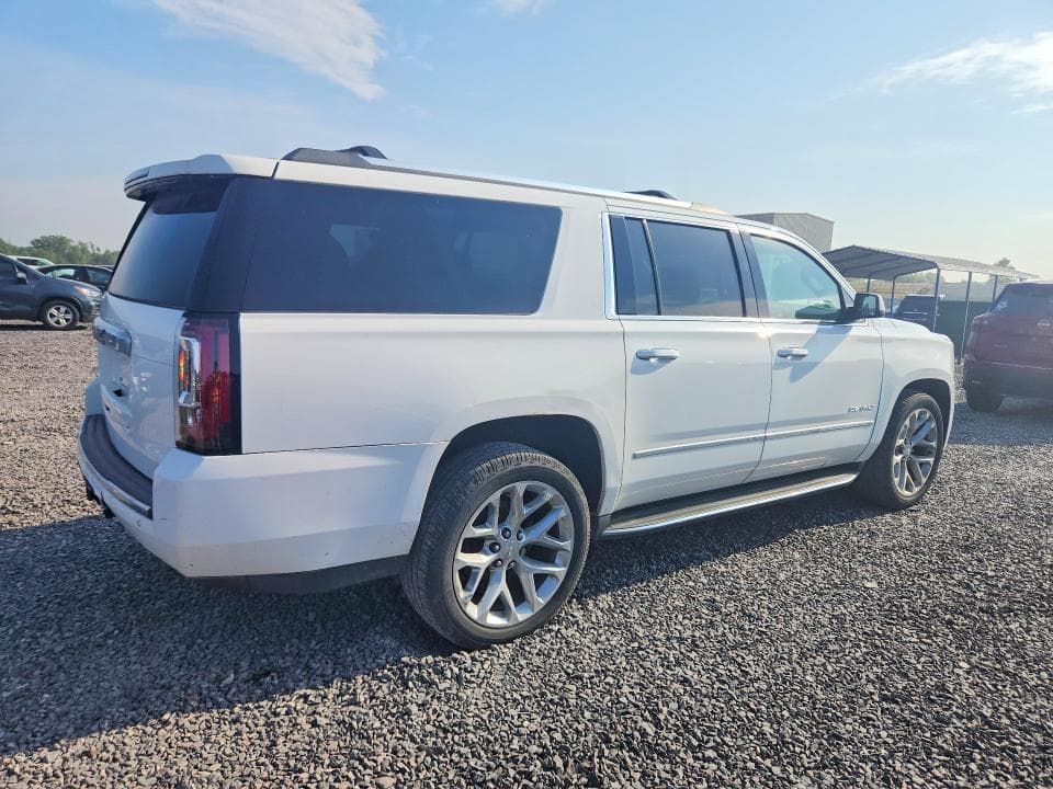 2017 GMC YUKON XL DENALI 3