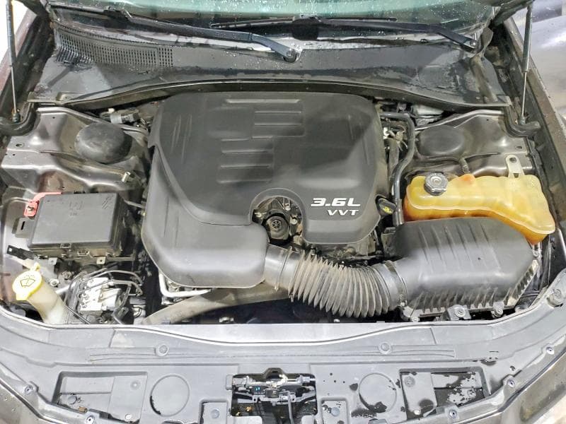 2019 CHRYSLER 300 S 11