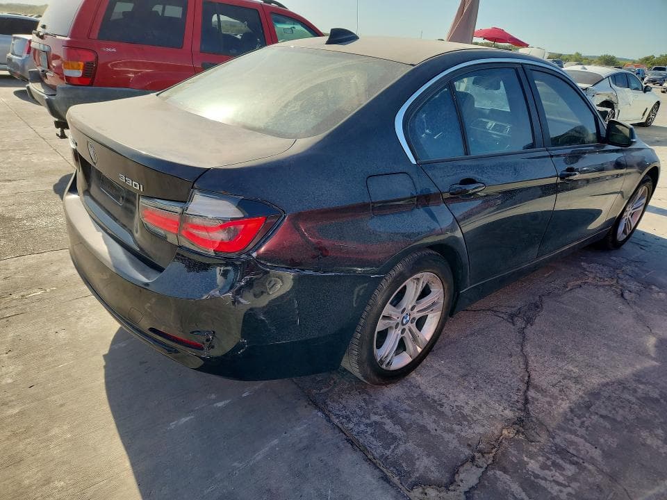 2018 BMW 330 XI 3