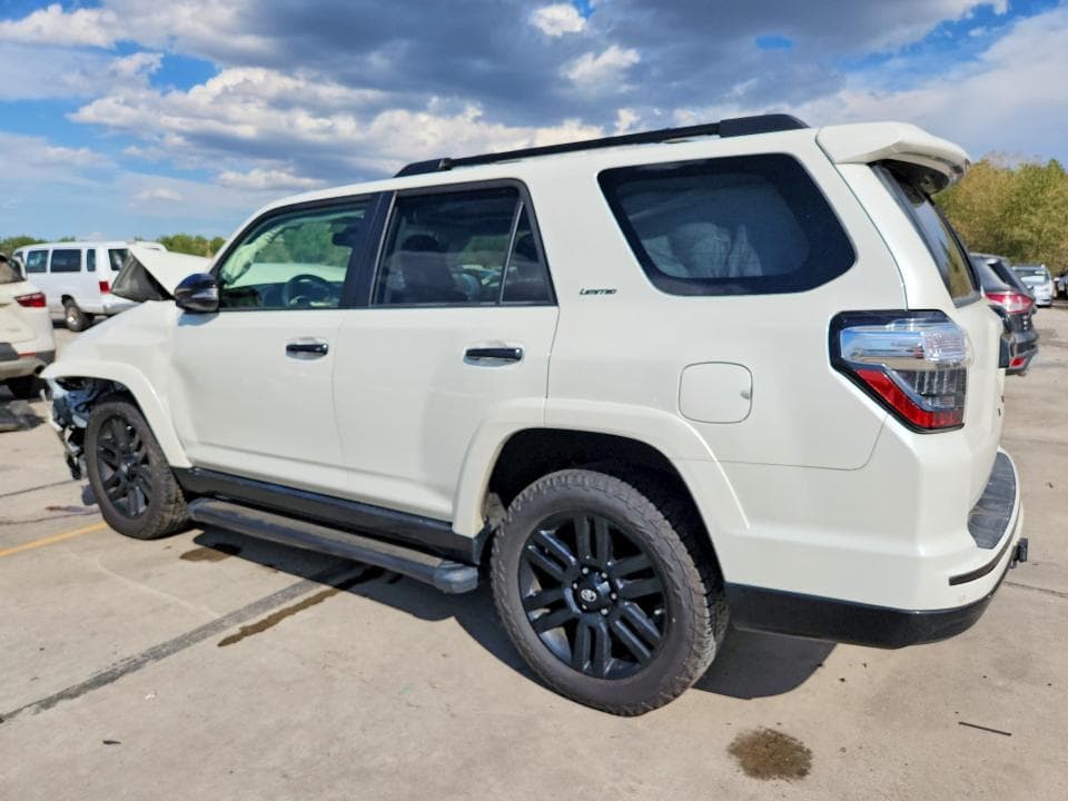 2020 TOYOTA 4RUNNER NIGHTSHADE EDITION 2