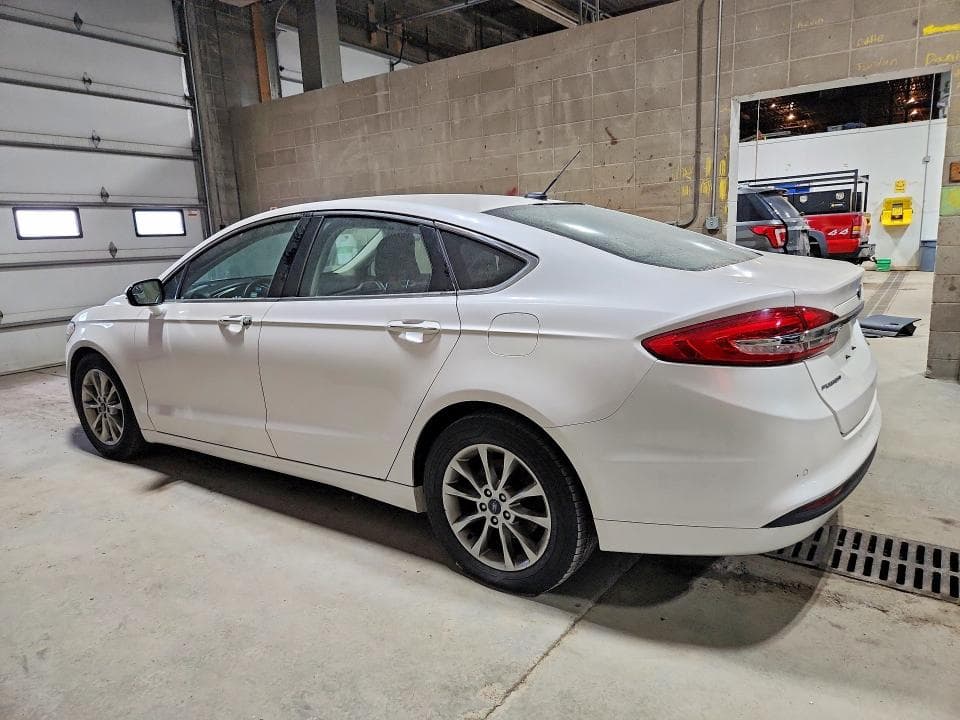 2017 FORD FUSION SE 2