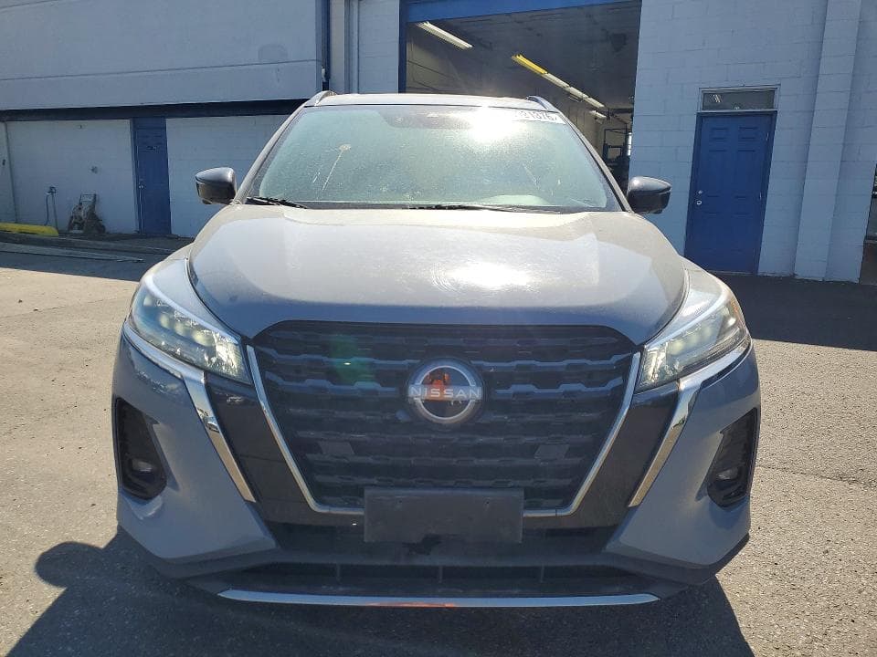 2022 NISSAN KICKS SR 5