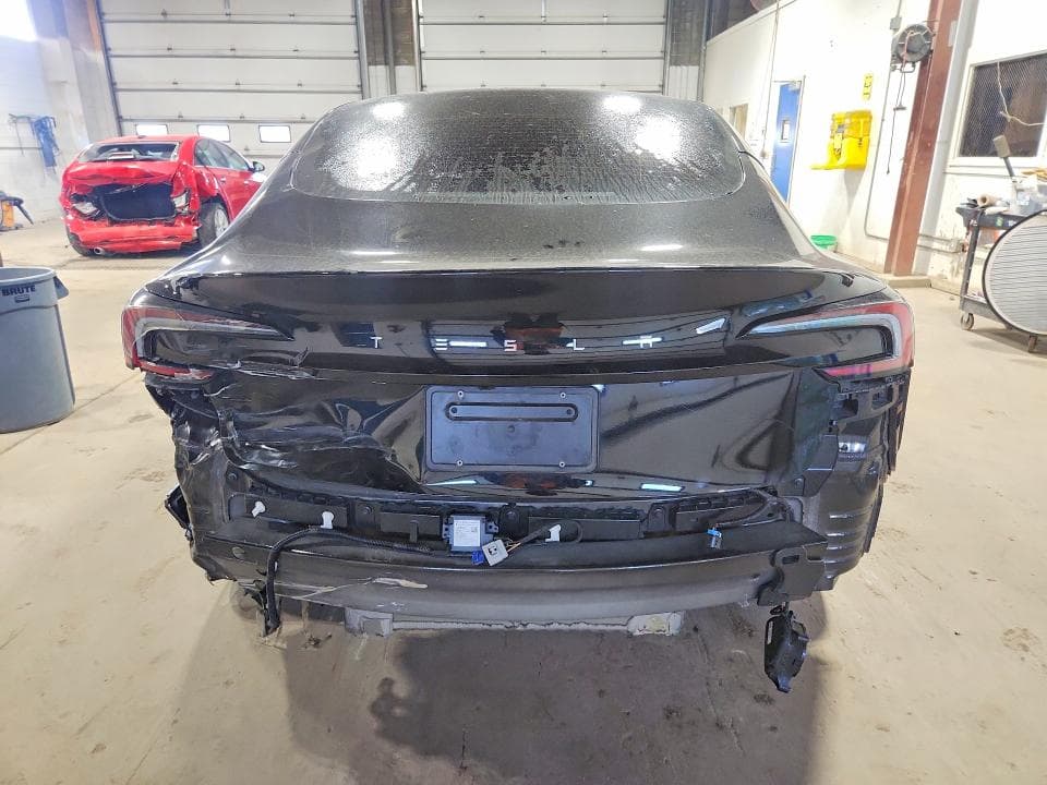 2025 TESLA MODEL 3 6