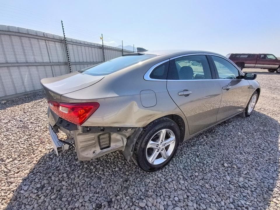 2023 CHEVROLET MALIBU LT 3