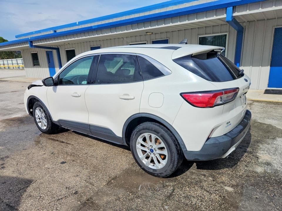 2022 FORD ESCAPE SE 2