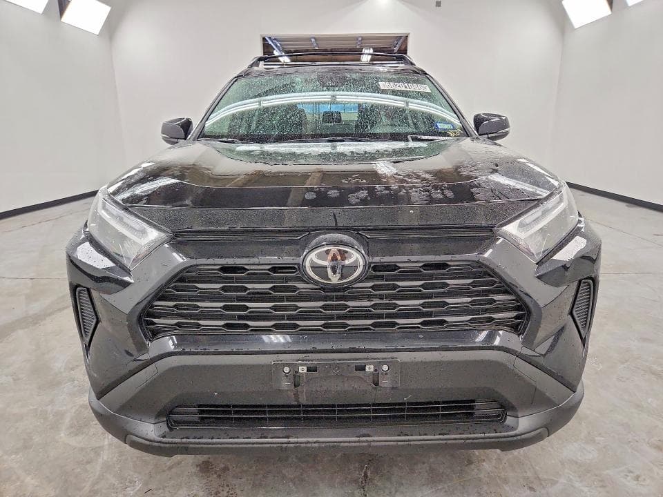 2025 TOYOTA RAV4 HYBRID XLE 5
