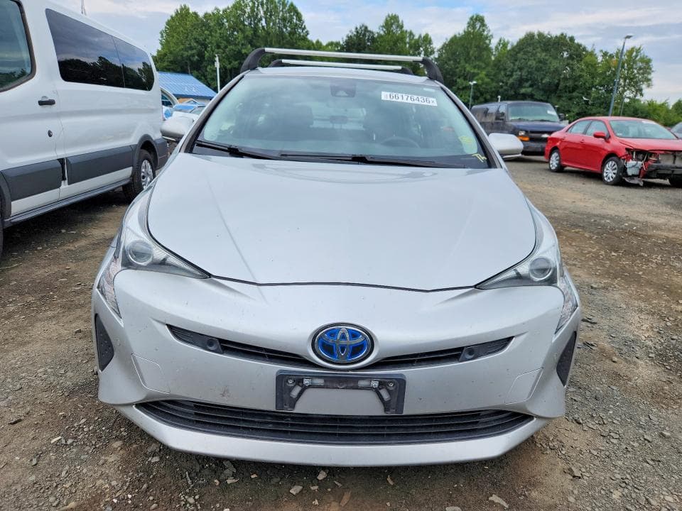 2018 TOYOTA PRIUS TWO 5