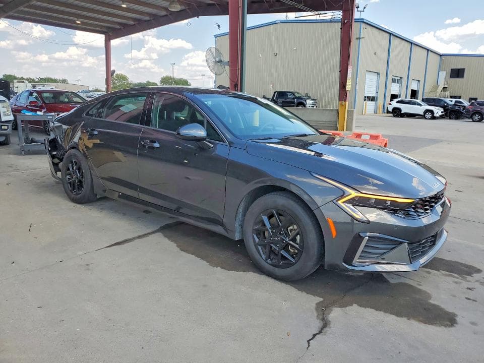 2025 KIA K5 LXS 4