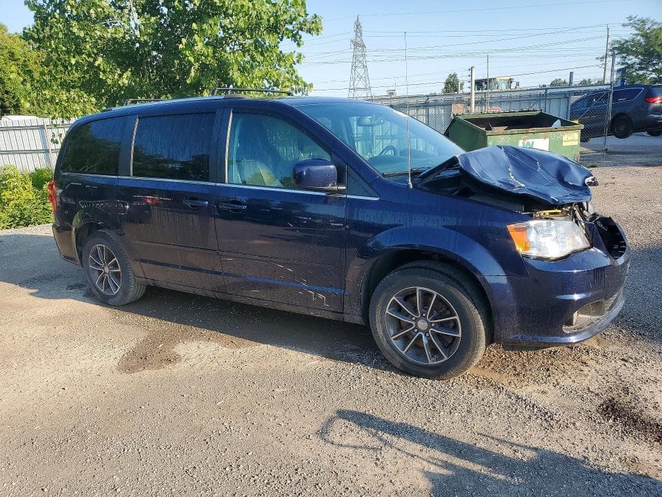 2017 DODGE GRAND CARAVAN SE 4