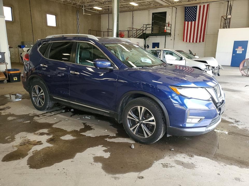 2017 NISSAN ROGUE SL 4