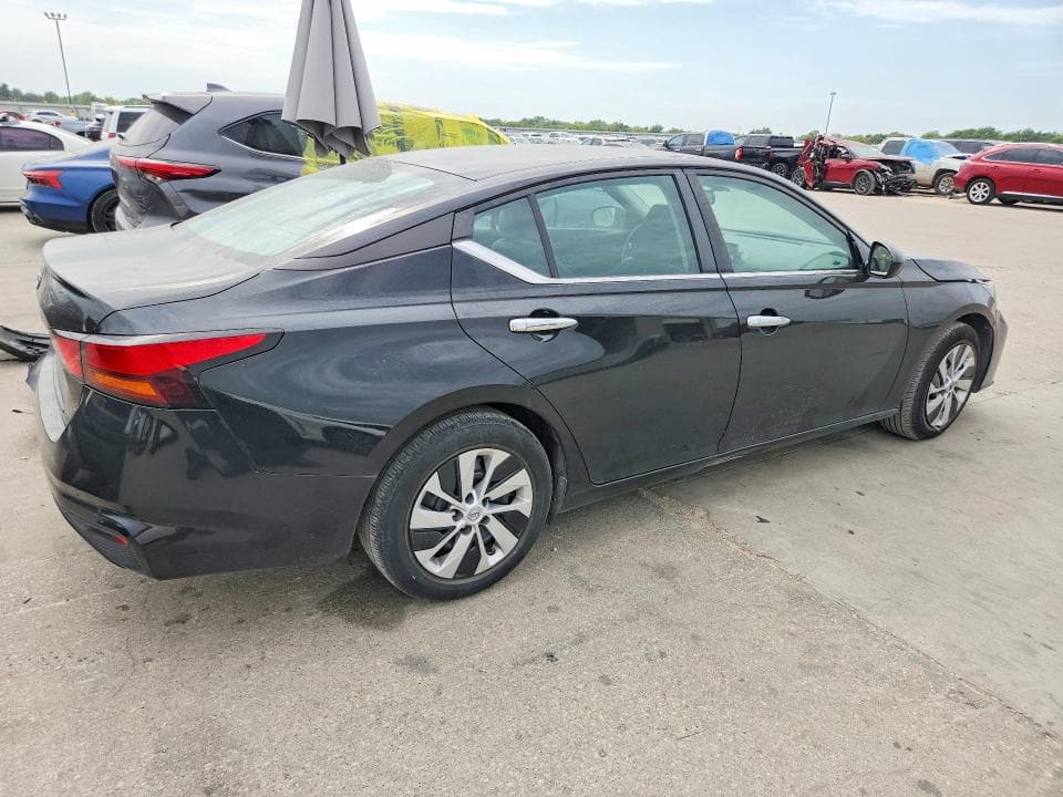 2023 NISSAN ALTIMA S 3