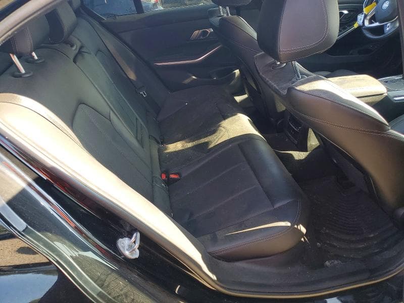 2022 BMW 330E 10
