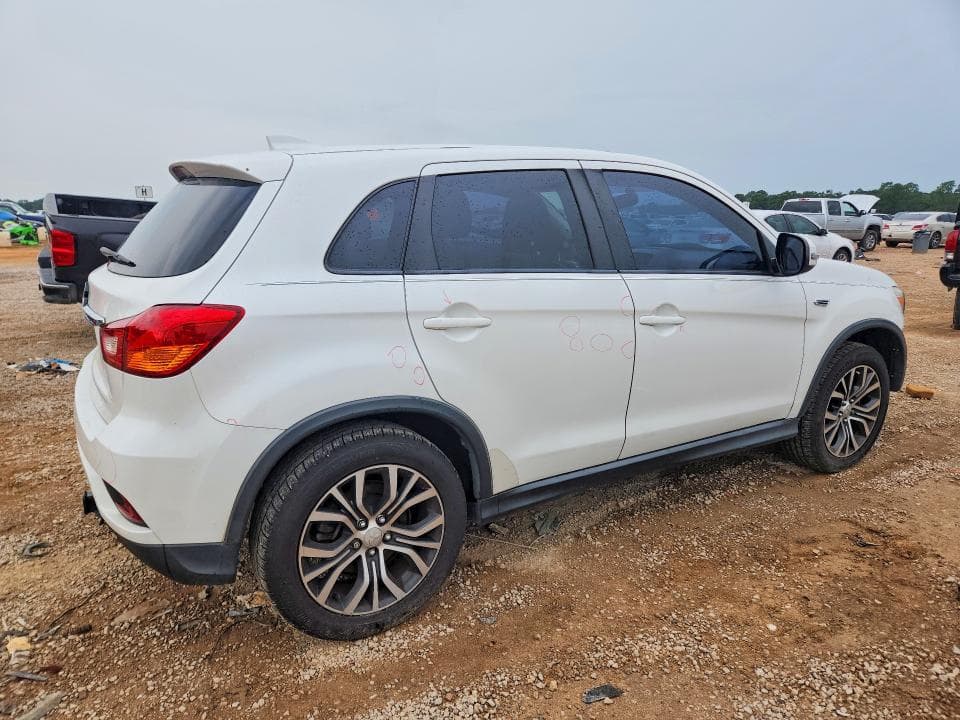 2018 MITSUBISHI OUTLANDER SPORT ES 3