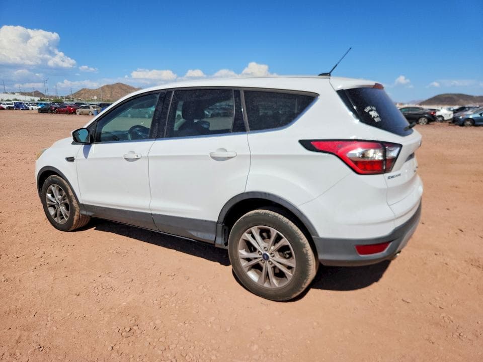 2017 FORD ESCAPE SE 2