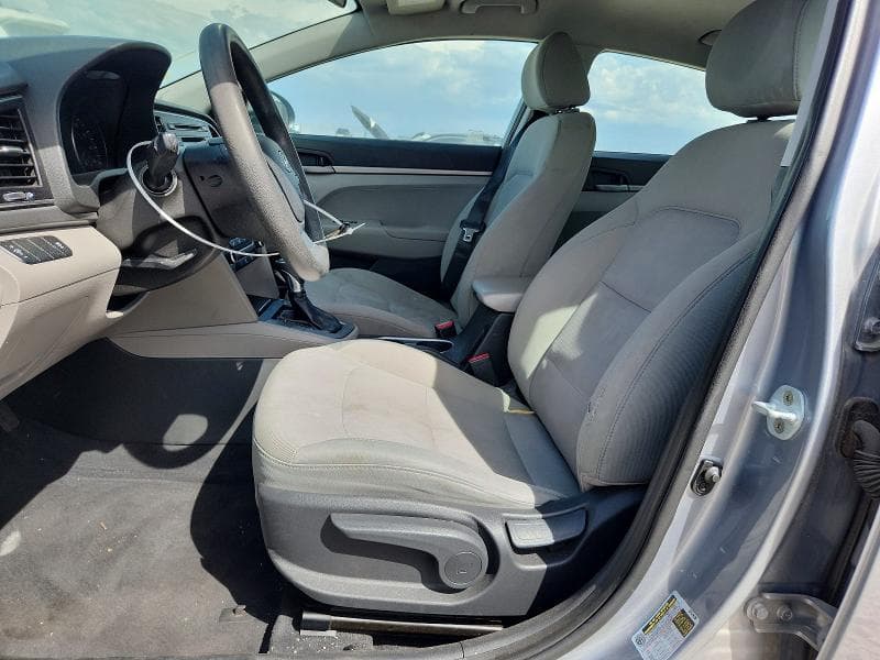 2017 HYUNDAI ELANTRA SE 7
