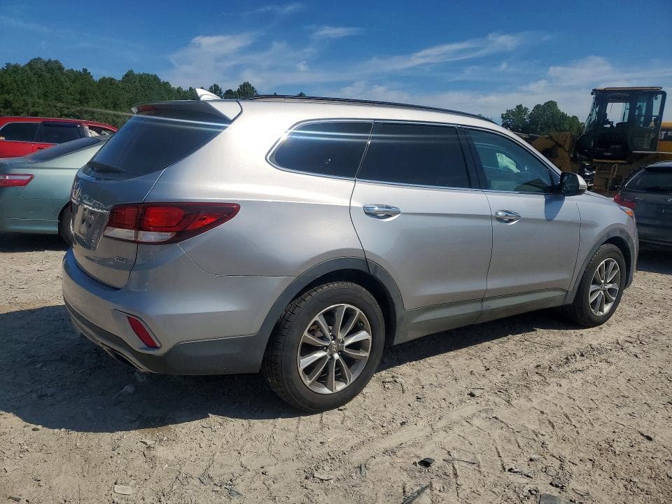 2018 HYUNDAI SANTA FE SE 3