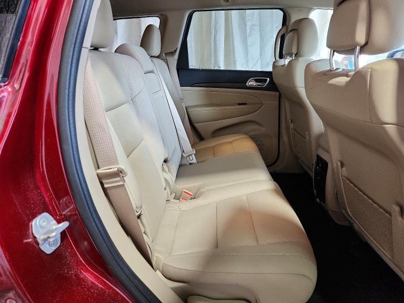 2021 JEEP GRAND CHEROKEE LAREDO 11