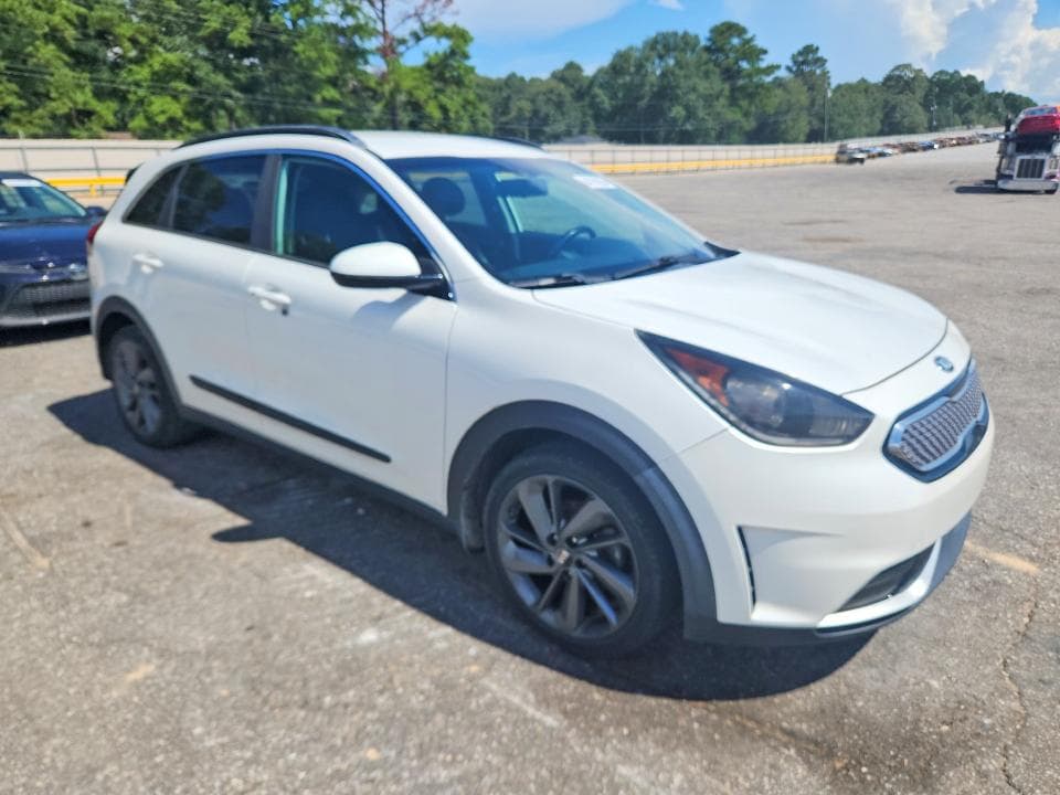2017 KIA NIRO EX 4