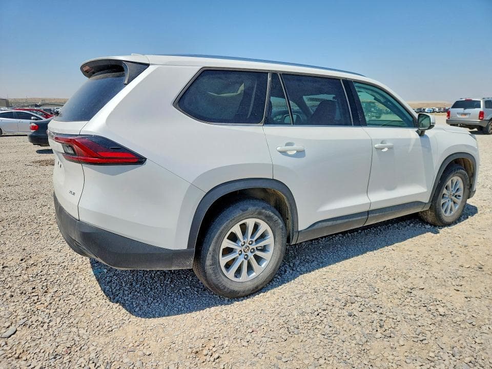 2025 TOYOTA GRAND HIGHLANDER XLE 3