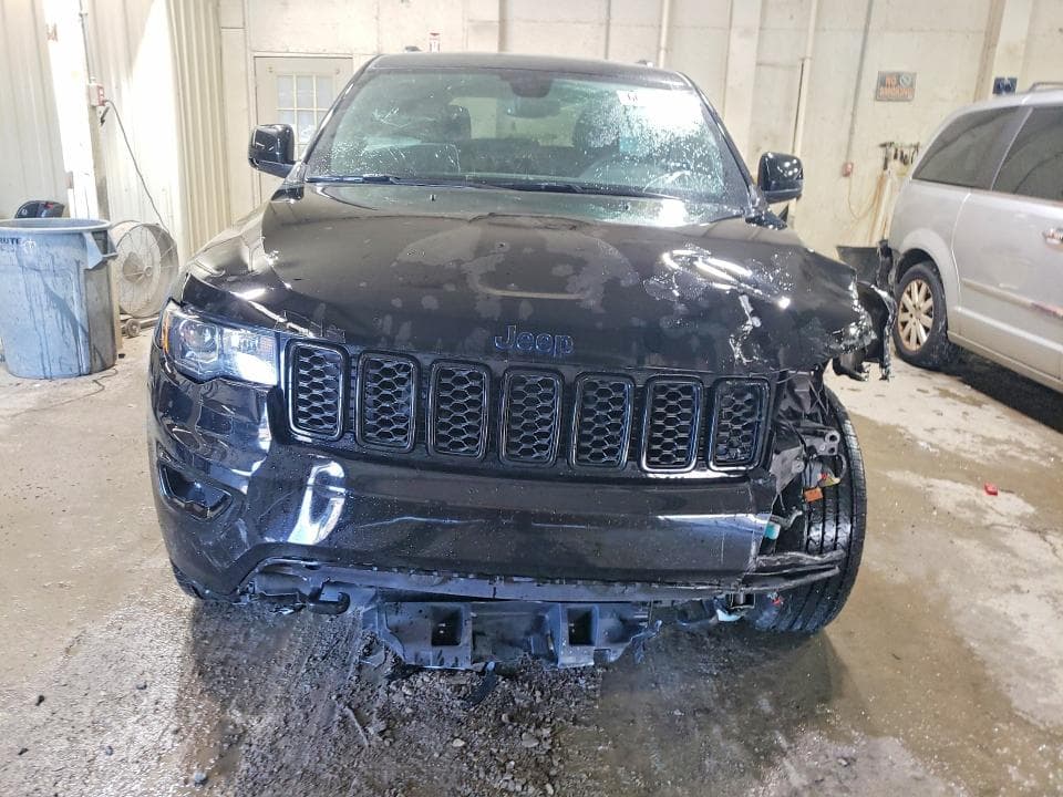 2018 JEEP GRAND CHEROKEE LAREDO 5