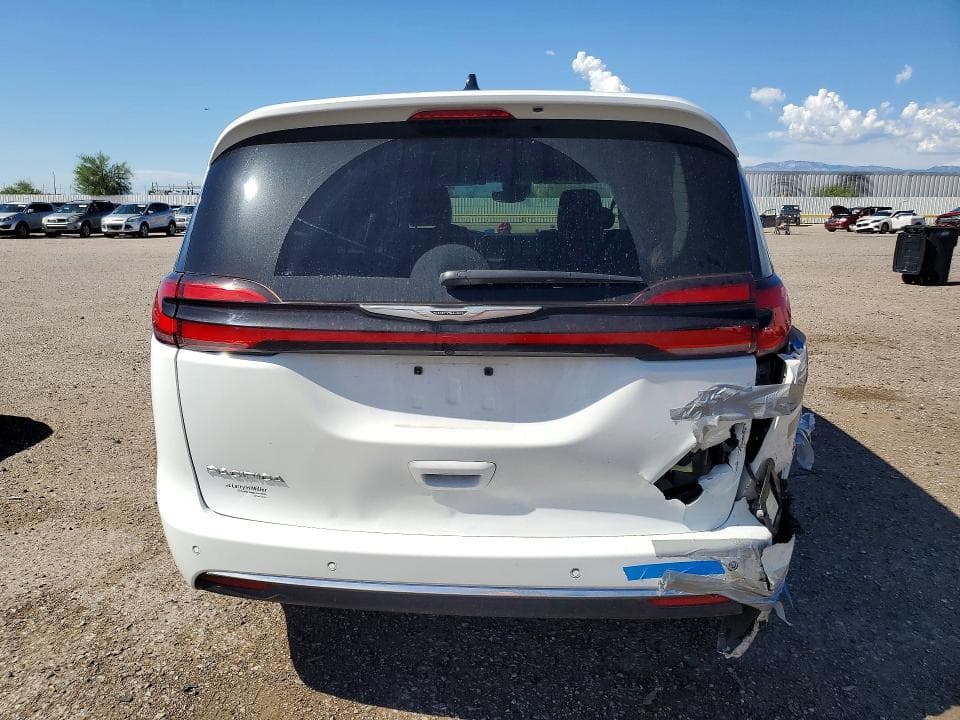 2023 CHRYSLER PACIFICA TOURING L 6